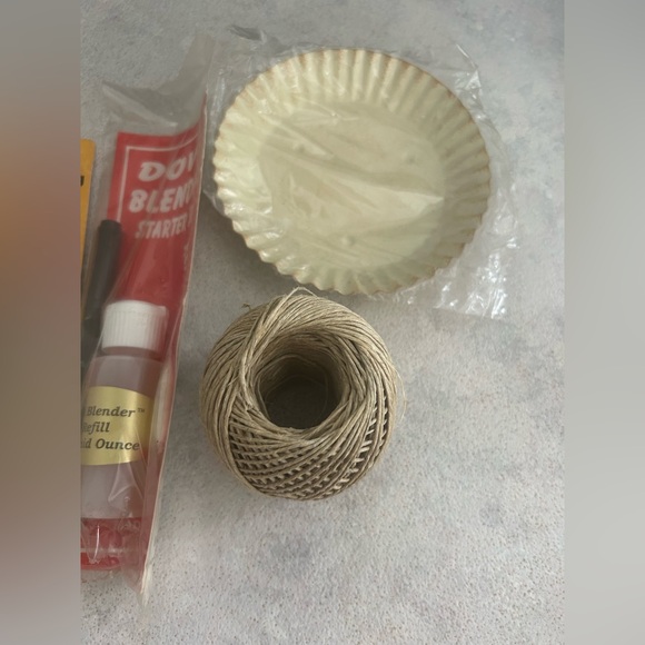 Arts & Crafts Lot - Picture 3 of 3